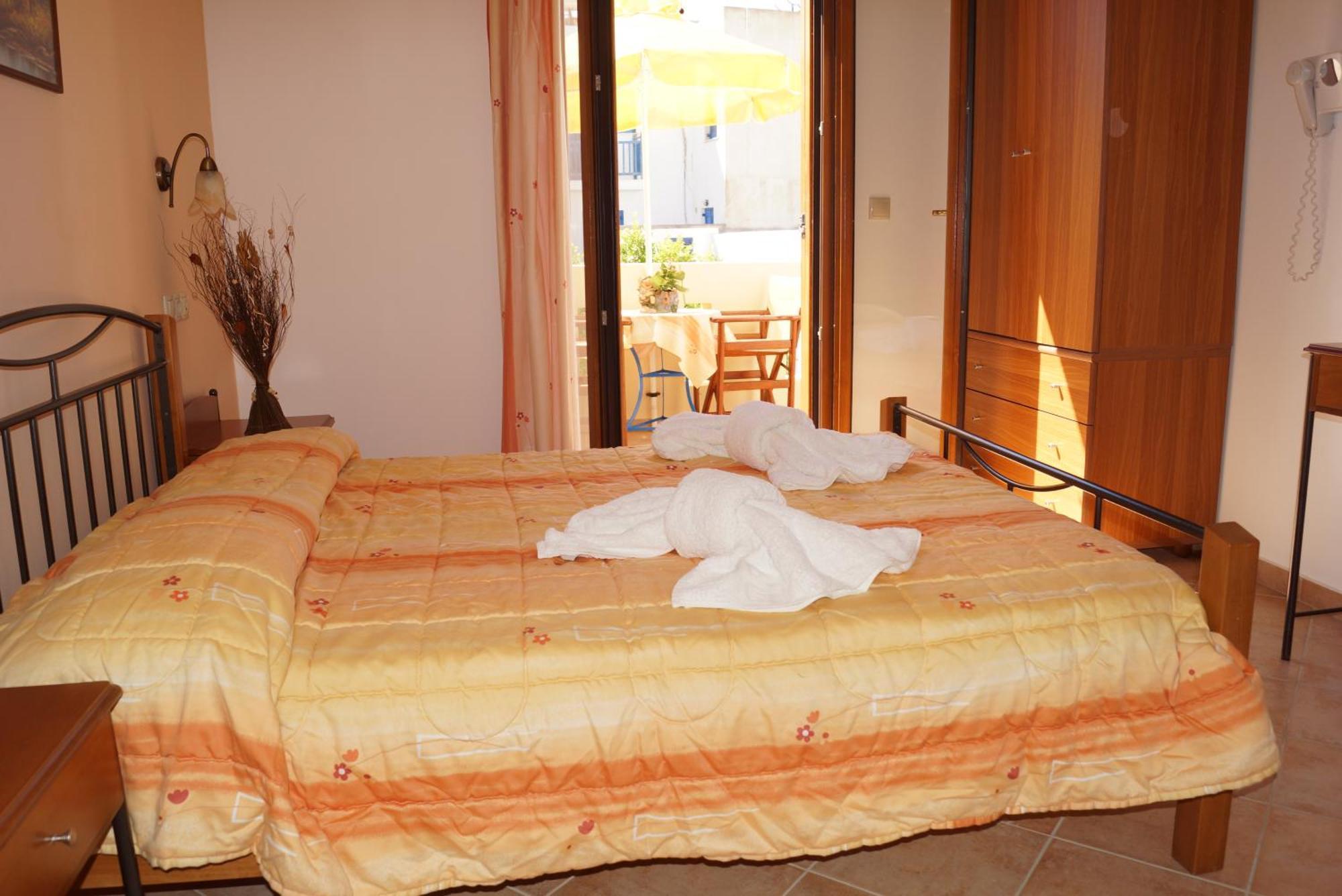 Maria'S Residence Agia Anna  Exterior photo